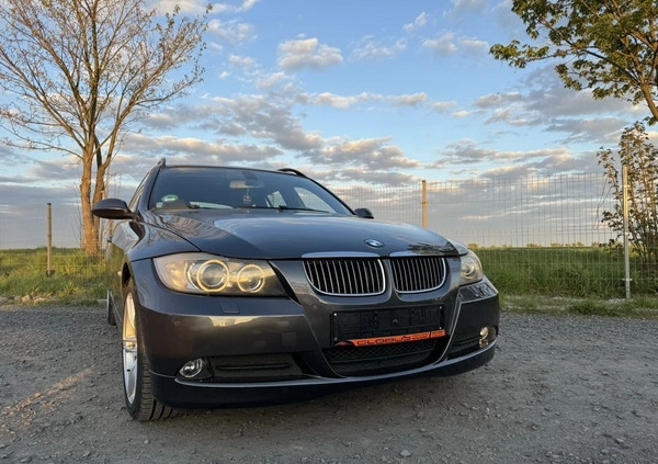 BMW Seria 3 cena 21500 przebieg: 212000, rok produkcji 2007 z Chojnów małe 277